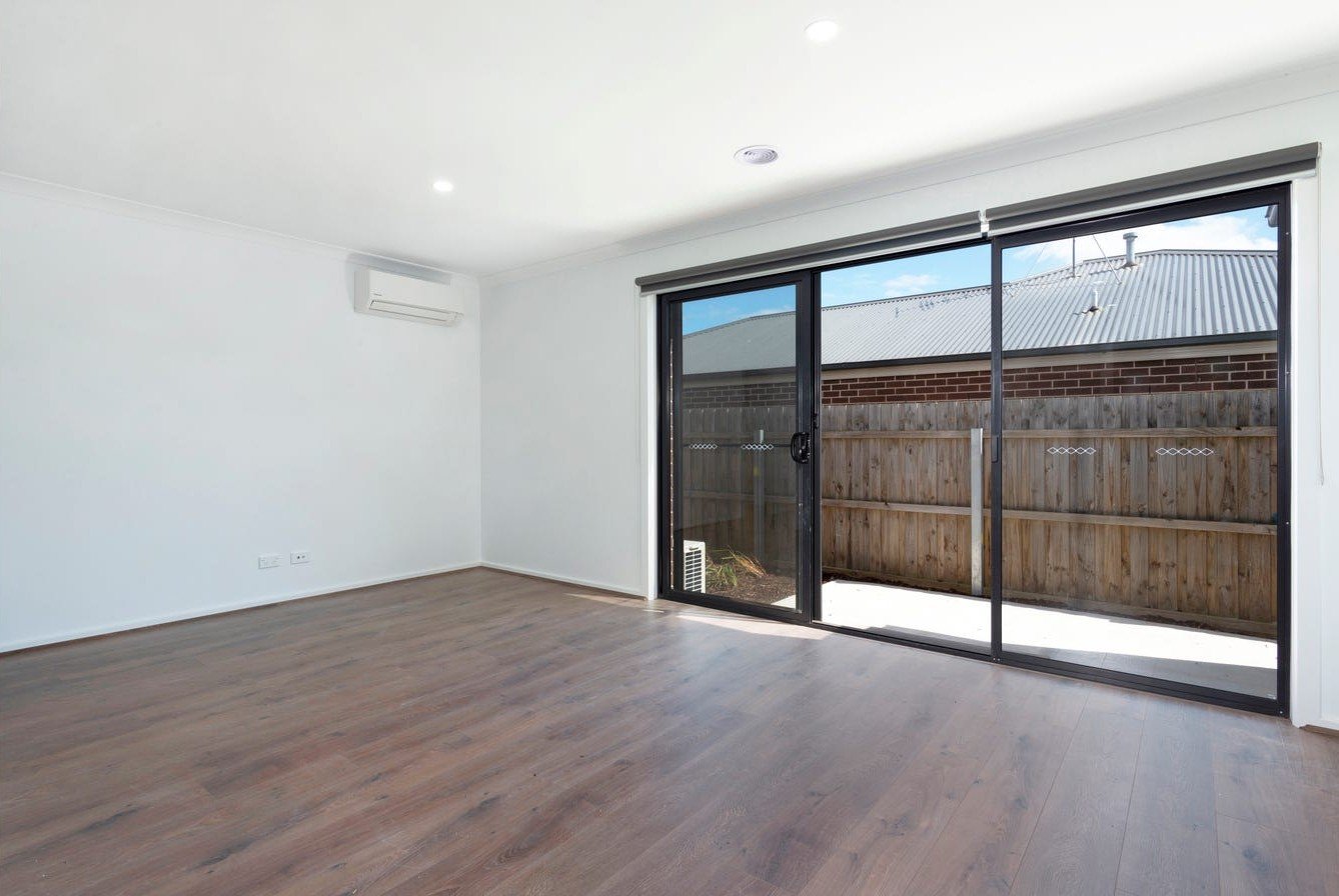 Gallery: 1/68 Christies Road
