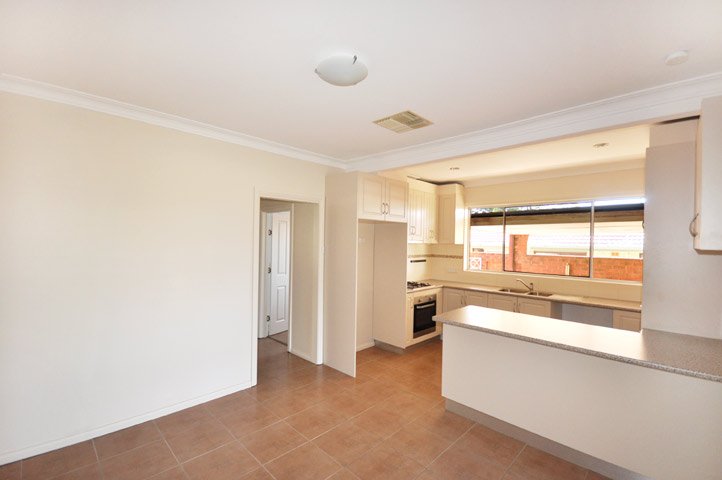 168 Fernleigh Road MOUNT AUSTIN 3