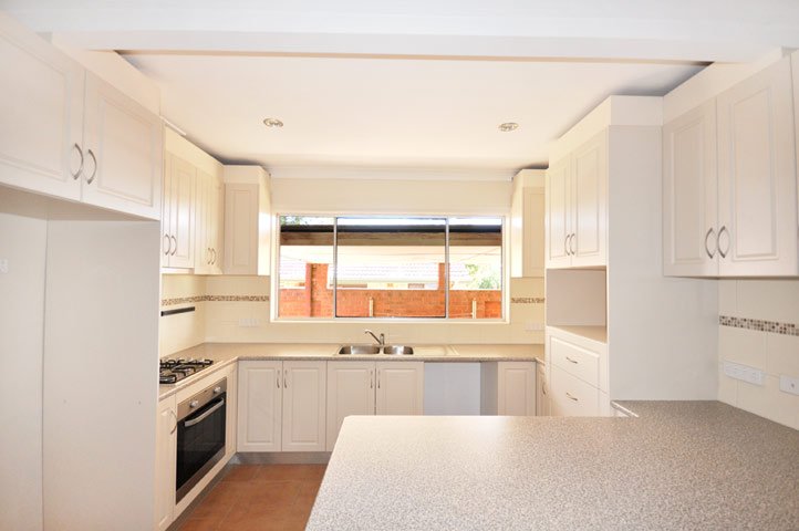 168 Fernleigh Road MOUNT AUSTIN 4