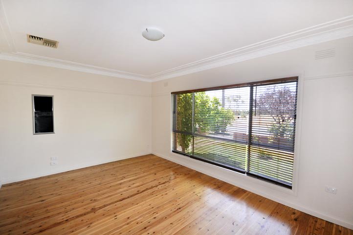 168 Fernleigh Road MOUNT AUSTIN 5