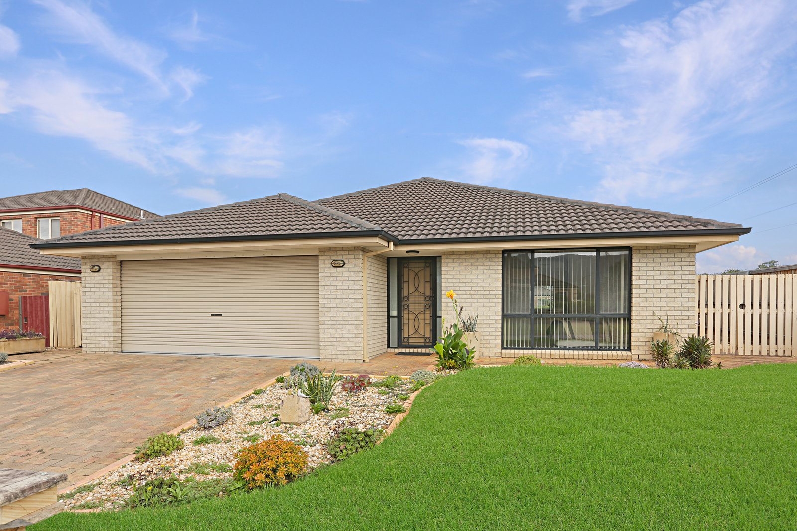 168 Horsley Drive HORSLEY 2