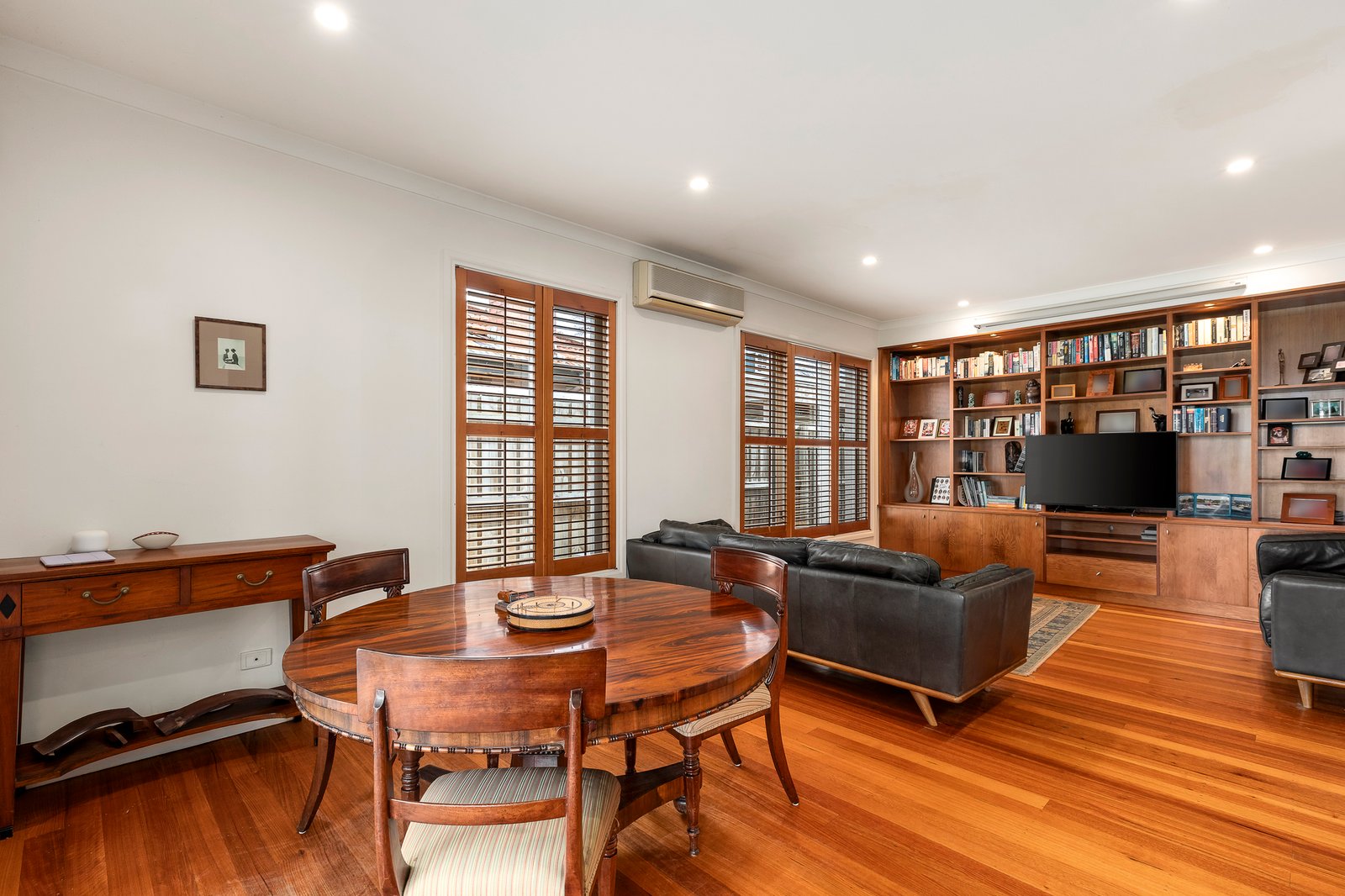 Gallery: 168 Ludstone Street