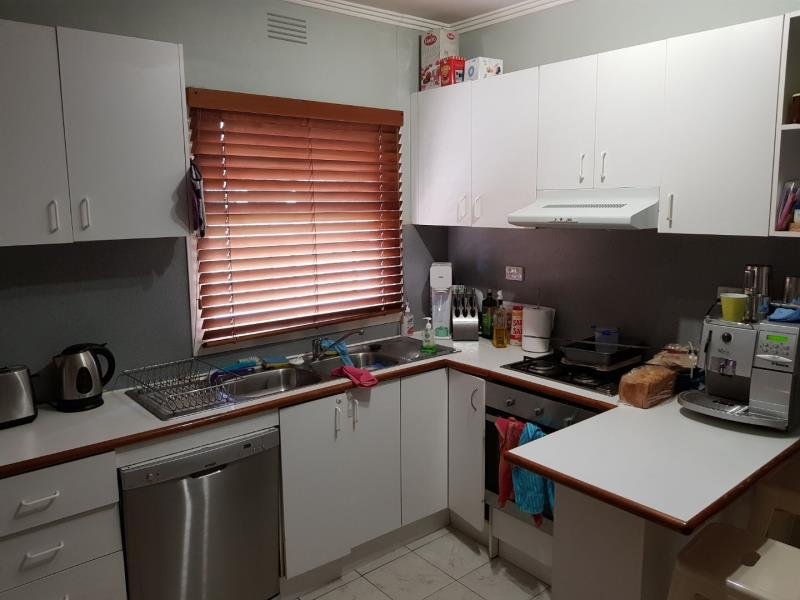 Gallery: 168 Roberts Street