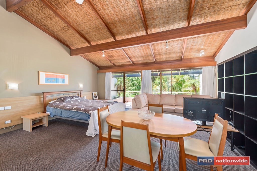 16/8 Solitary Islands Way SAPPHIRE BEACH 2