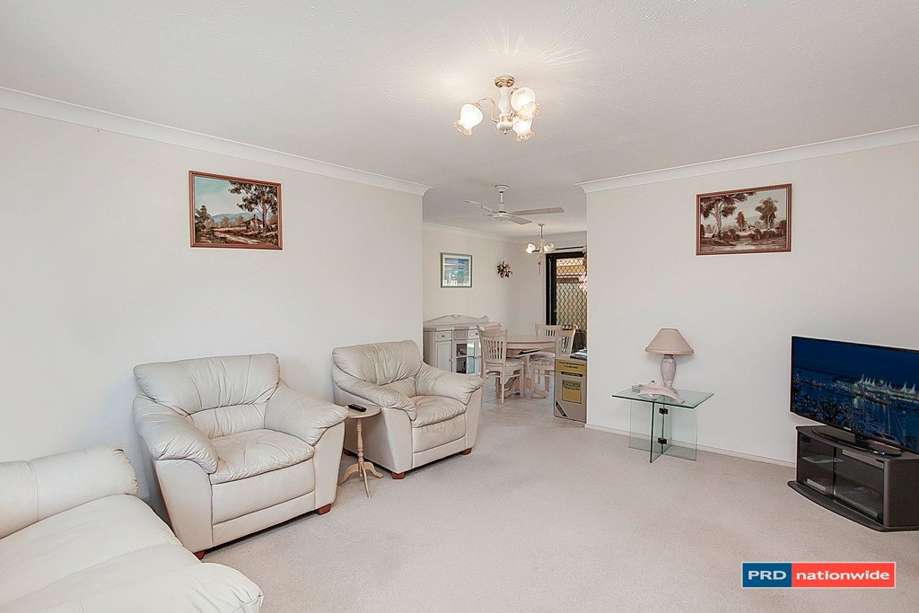 1/68 Treeview Dve  BURLEIGH WATERS 3