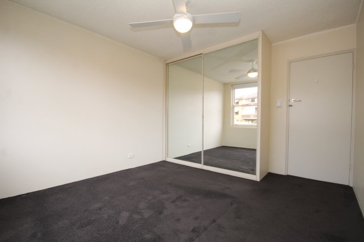 16/8 Webbs Avenue ASHFIELD 4