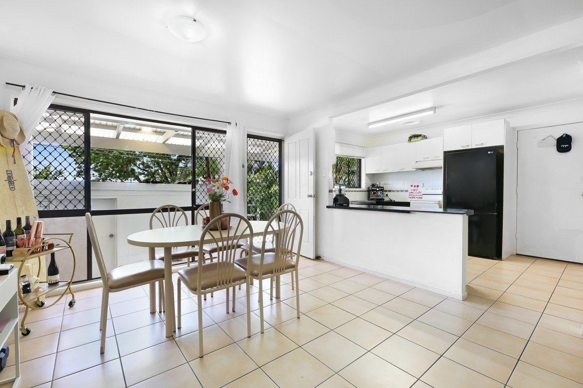 1/68 West Burleigh Road Burleigh Heads 4