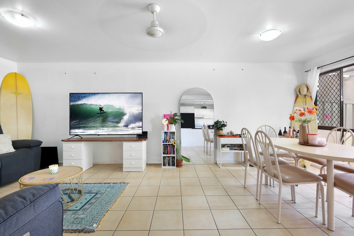 1/68 West Burleigh Road Burleigh Heads 5