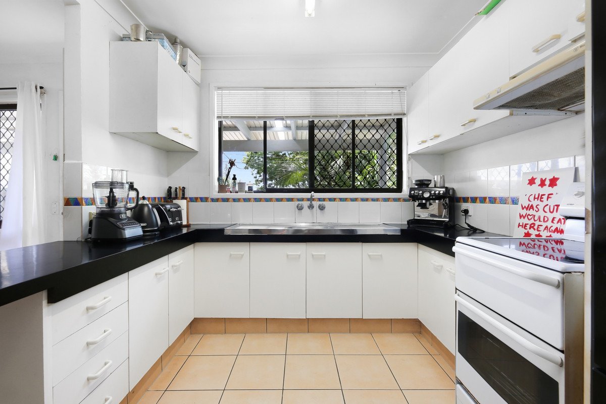 1/68 West Burleigh Road Burleigh Heads 7
