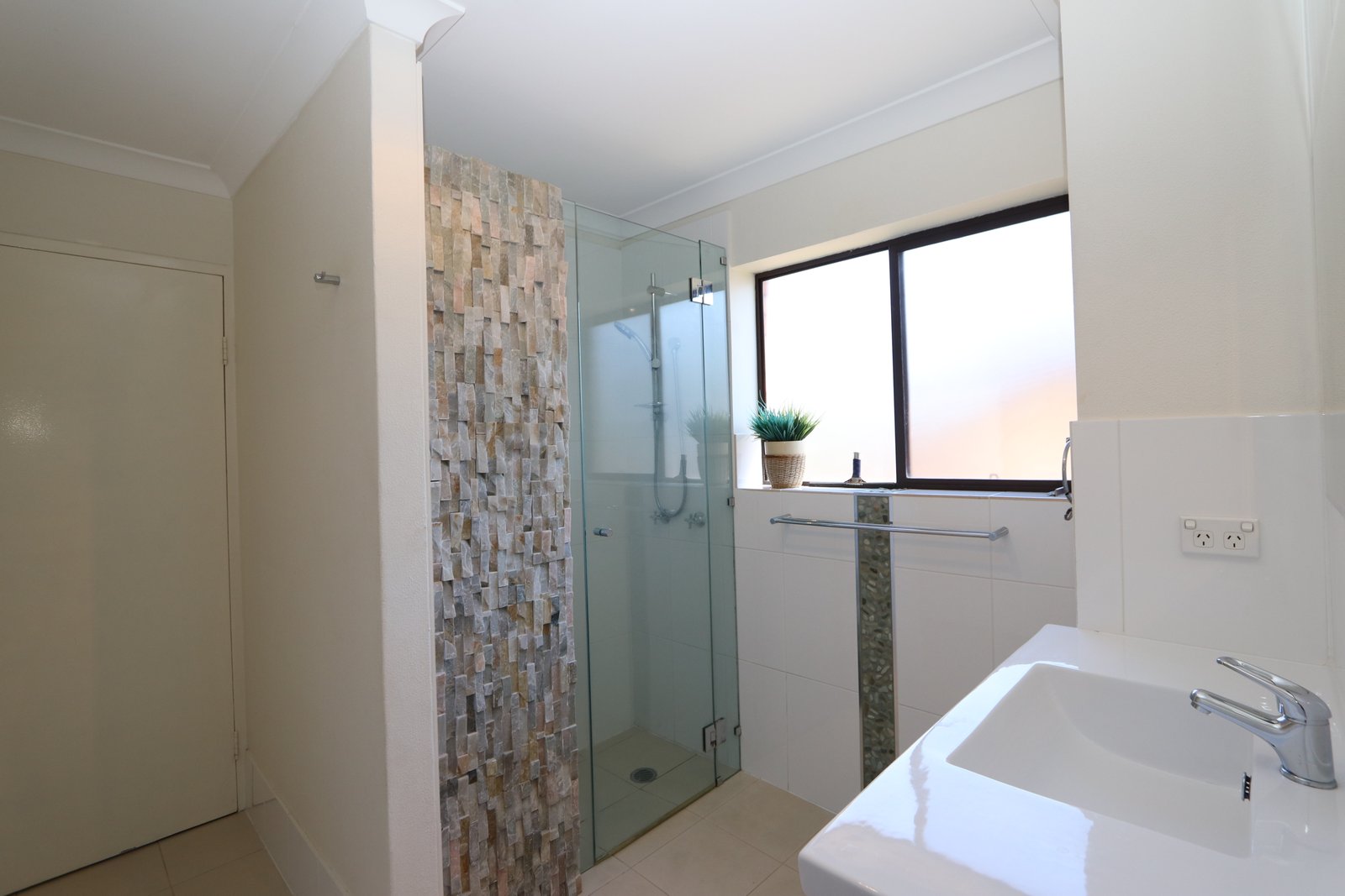 16/86 Lawrence Drive NERANG 7