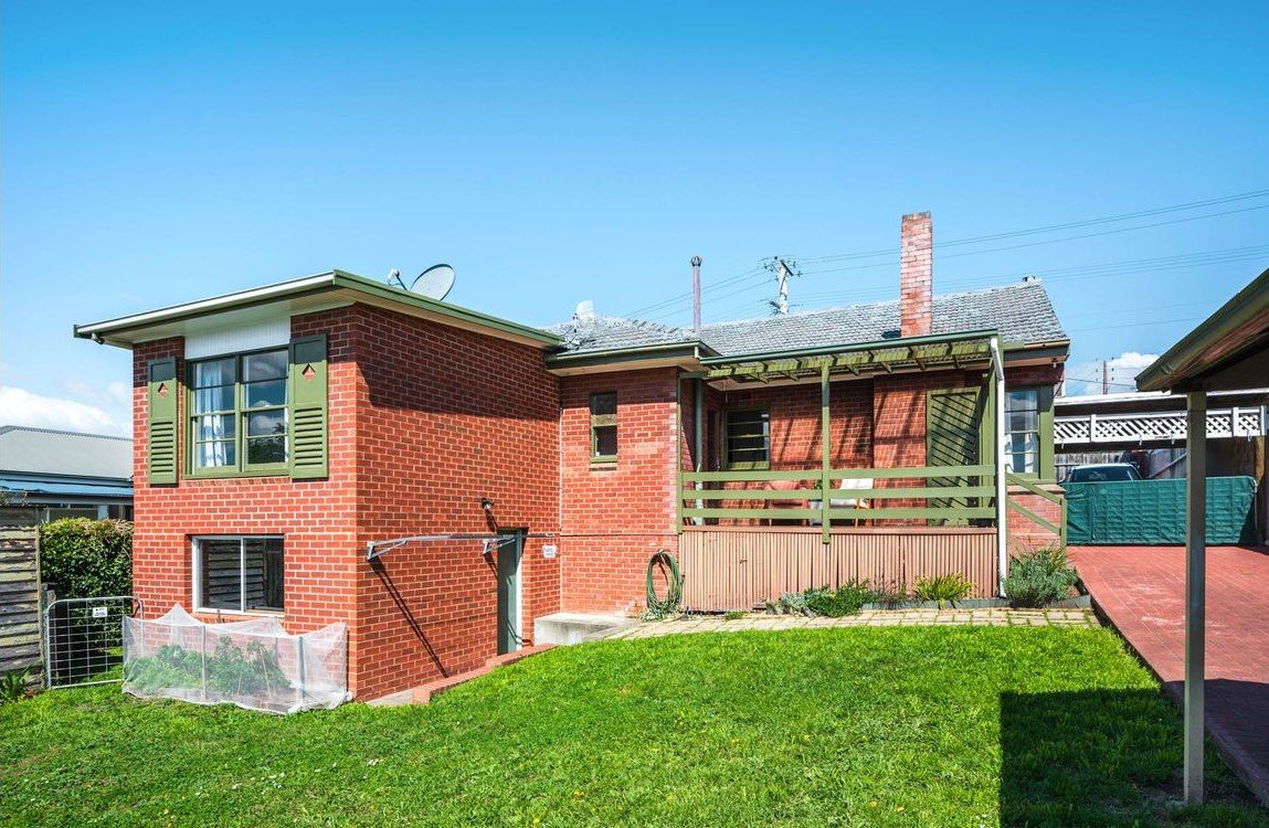 169 Augusta Road LENAH VALLEY 10