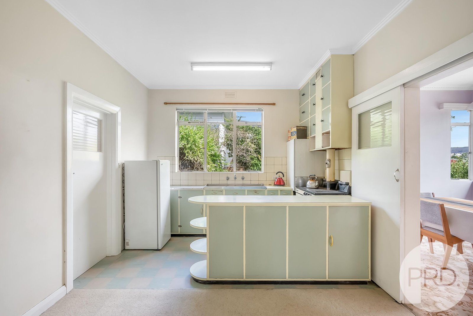 169 Brooker Avenue GLEBE 15