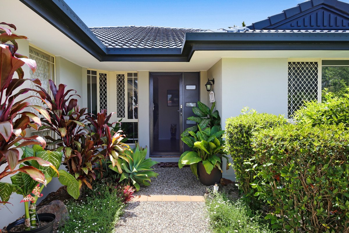 169 Christine Avenue BURLEIGH WATERS 3