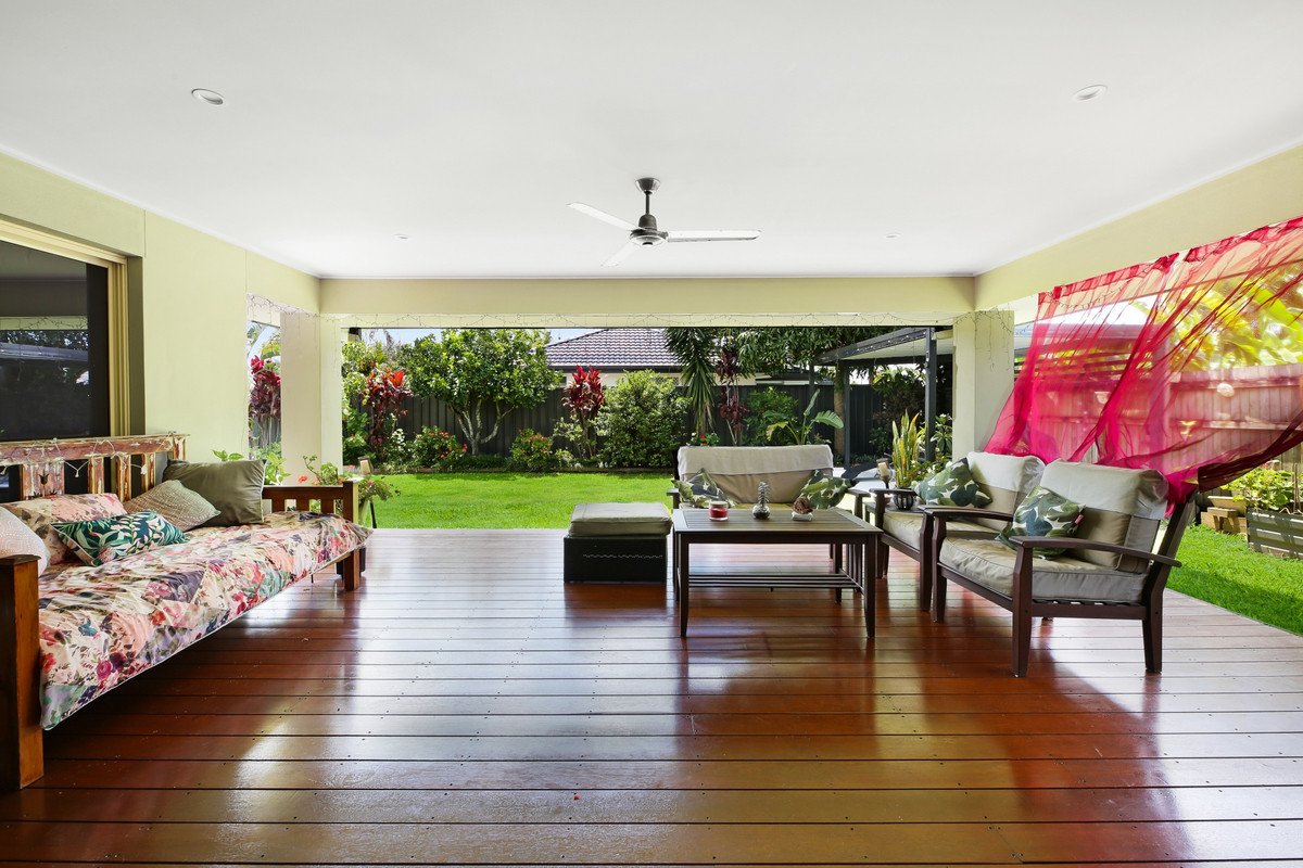 169 Christine Avenue BURLEIGH WATERS 4