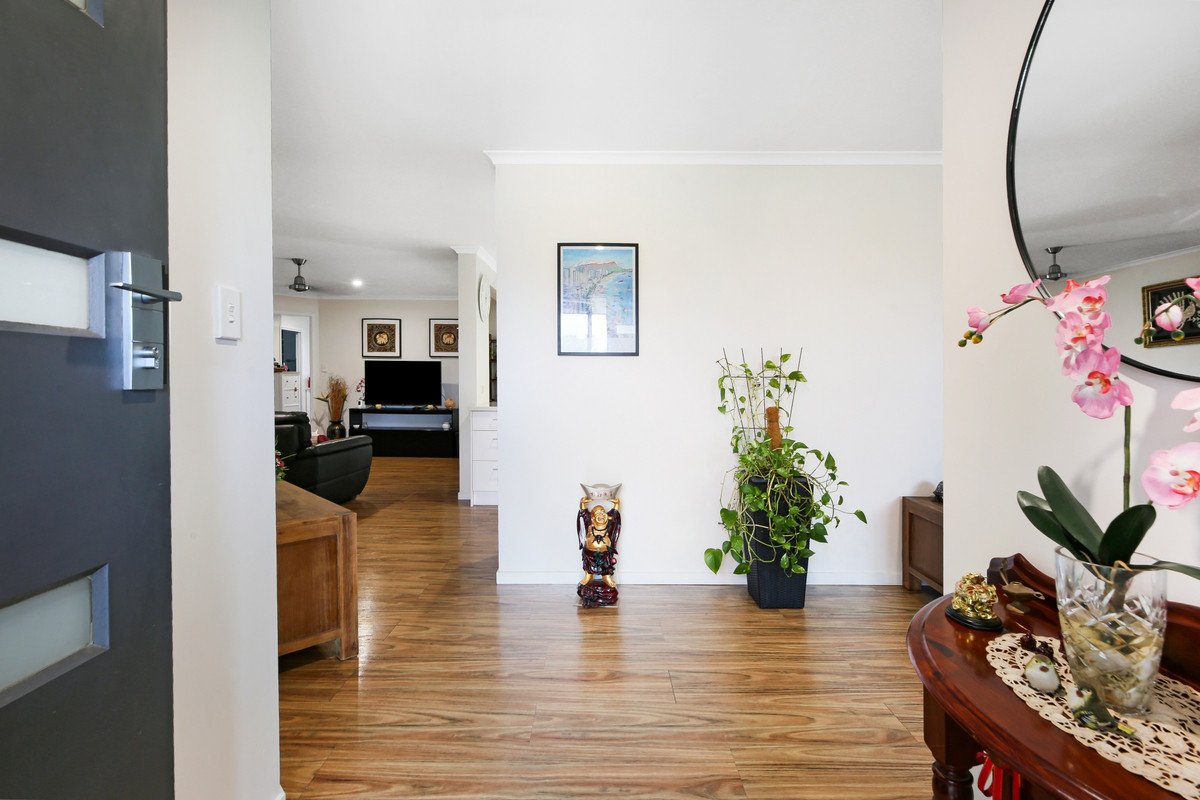 169 Christine Avenue BURLEIGH WATERS 6