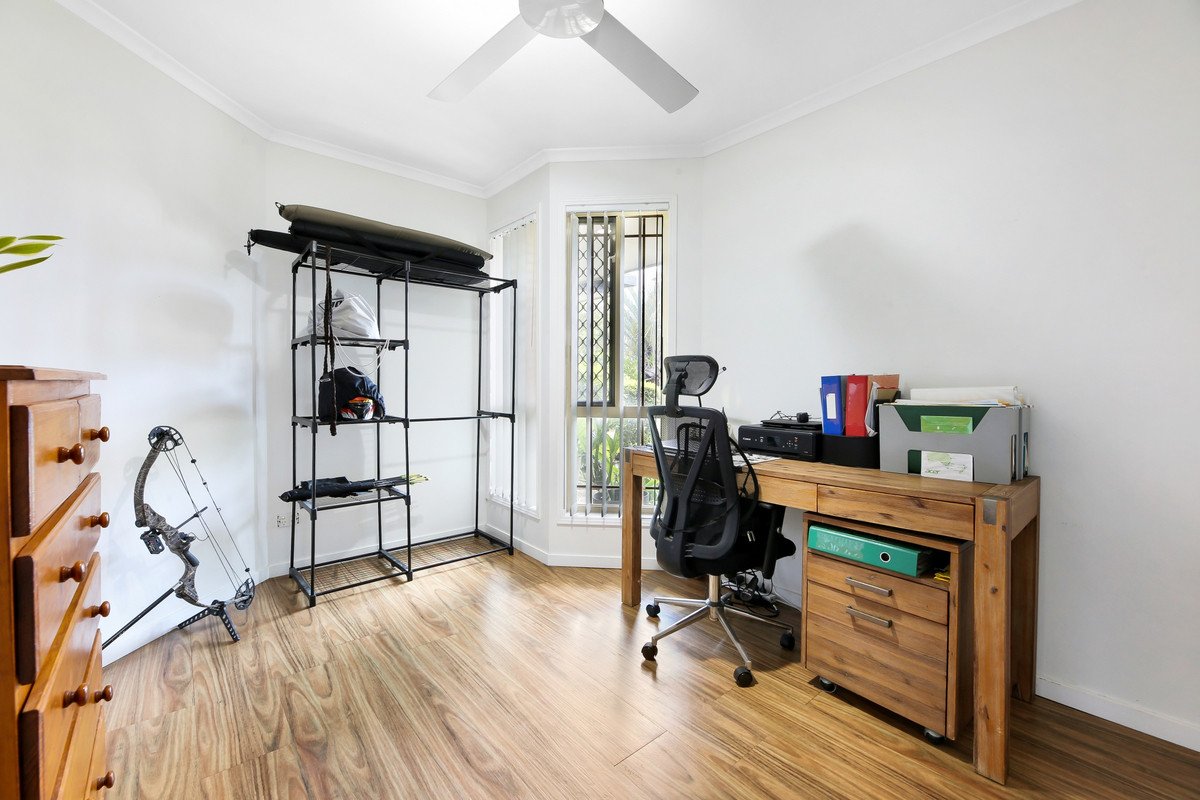 169 Christine Avenue BURLEIGH WATERS 19