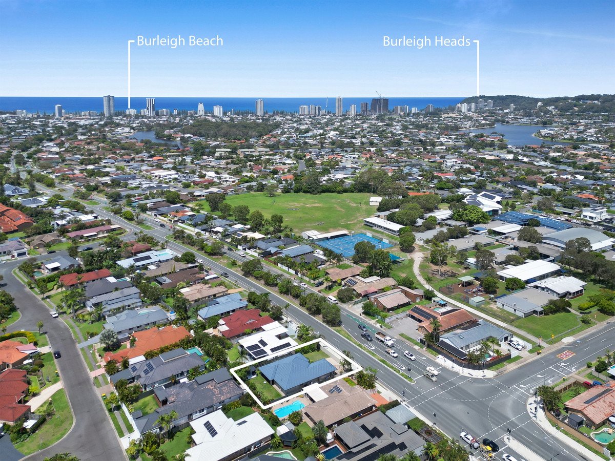 169 Christine Avenue BURLEIGH WATERS 29
