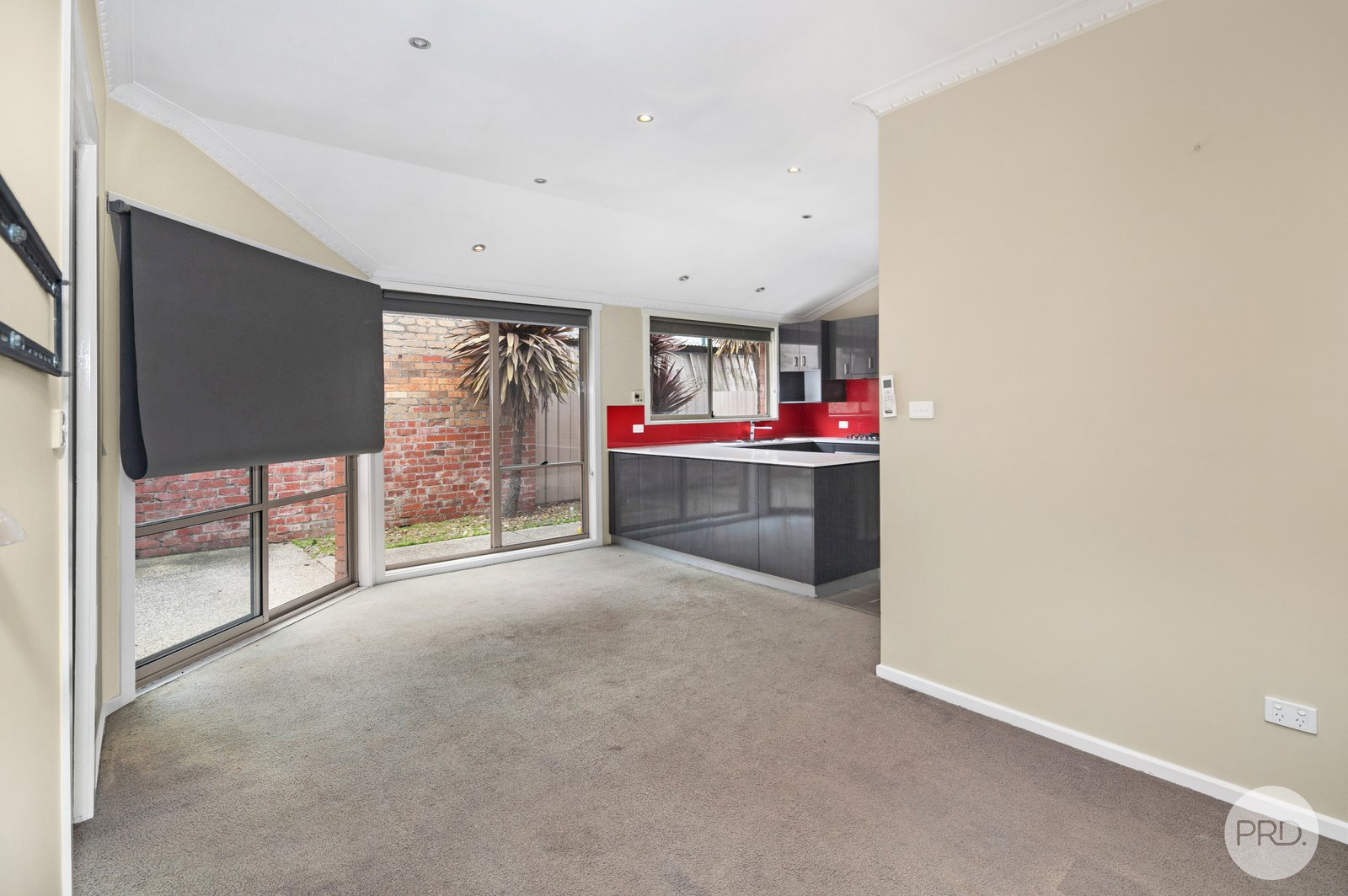 1/69 Gillies Street South ALFREDTON 8