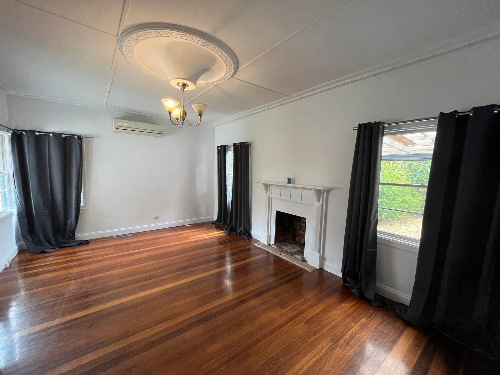 Gallery: 169 Huntingdale Road