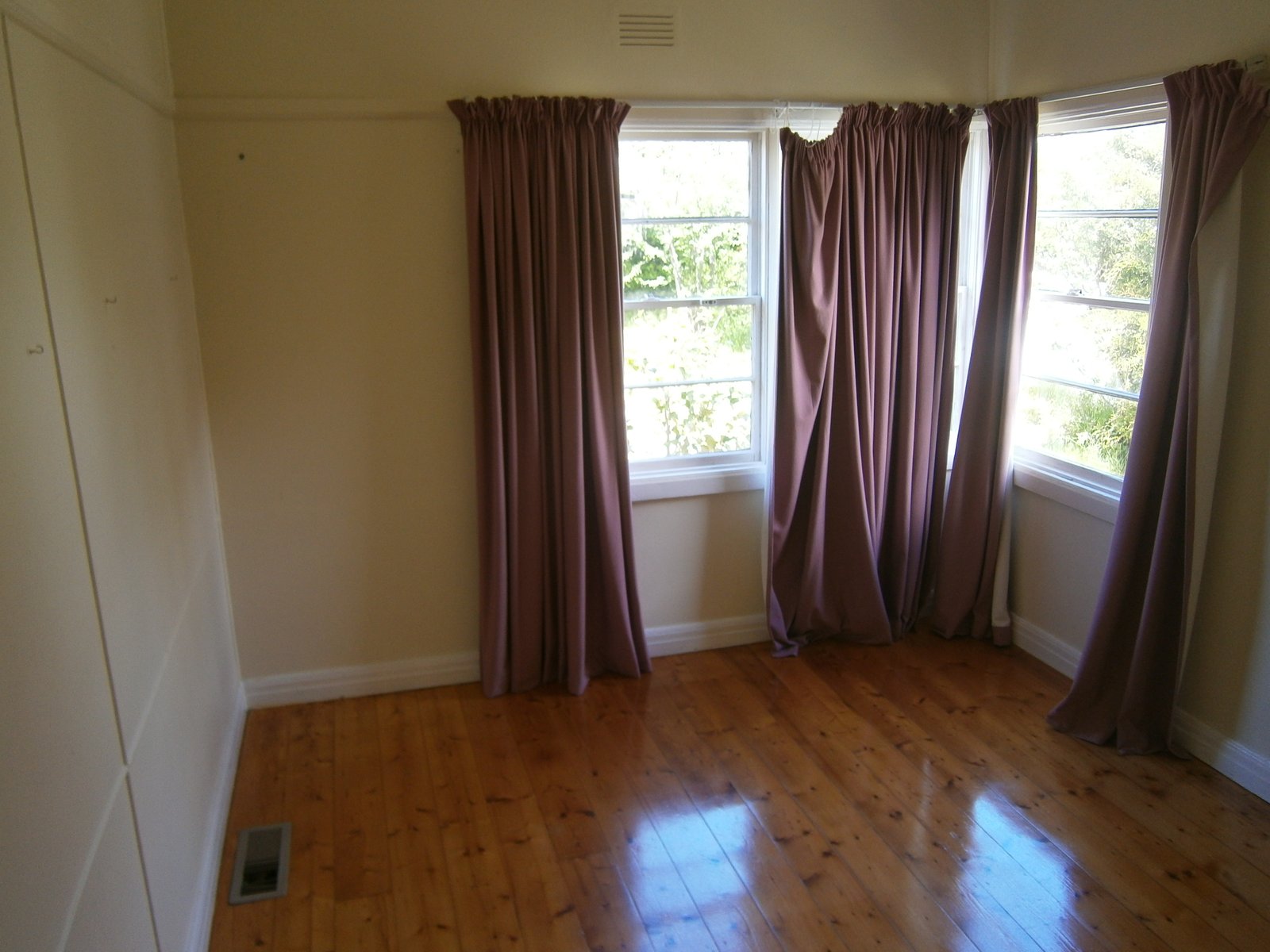 Gallery: 169 Huntingdale Road