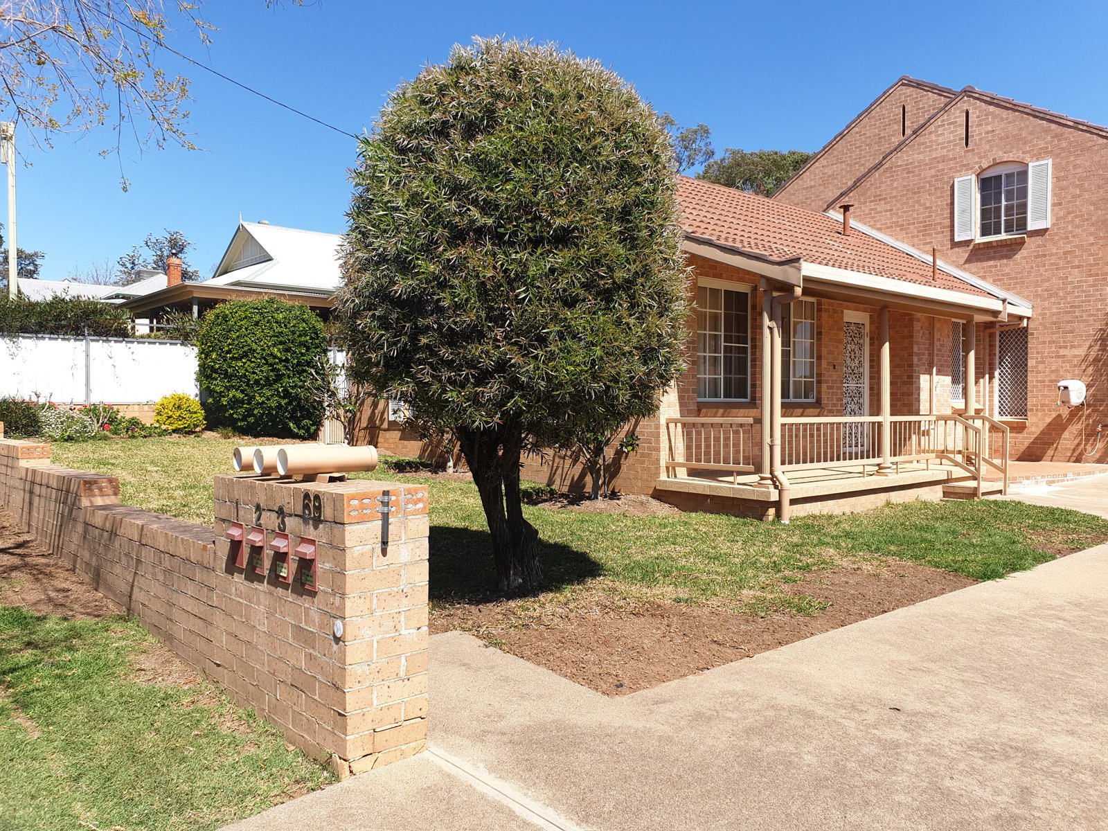 1/69 Napier Street EAST TAMWORTH 1