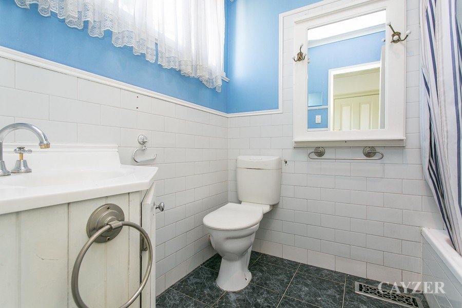 Gallery: 169 Ross Street