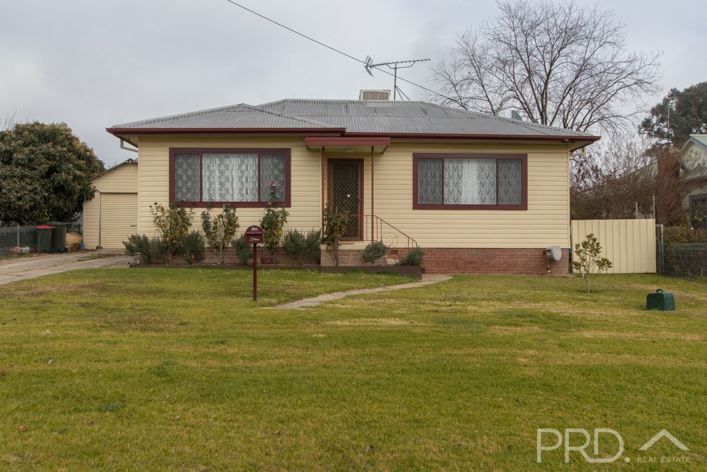 169 Simpson Street TUMUT 2