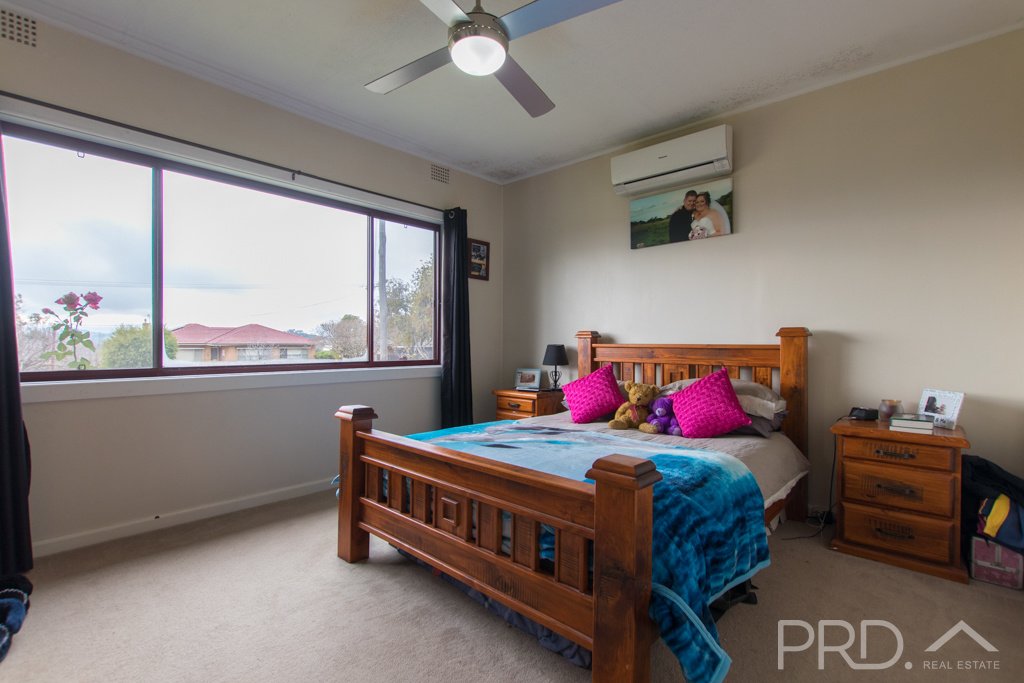 169 Simpson Street TUMUT 7