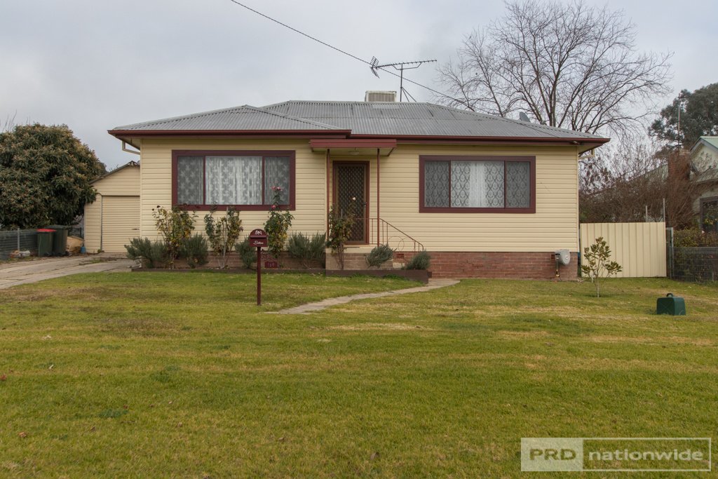 169 Simpson Street TUMUT 2