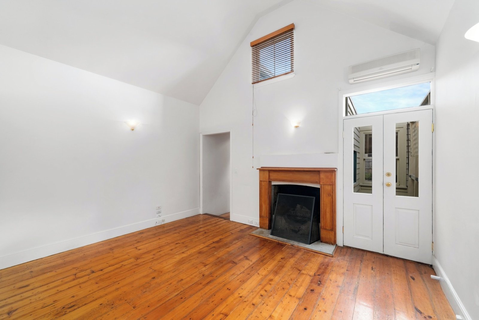 Gallery: 169 Stokes Street