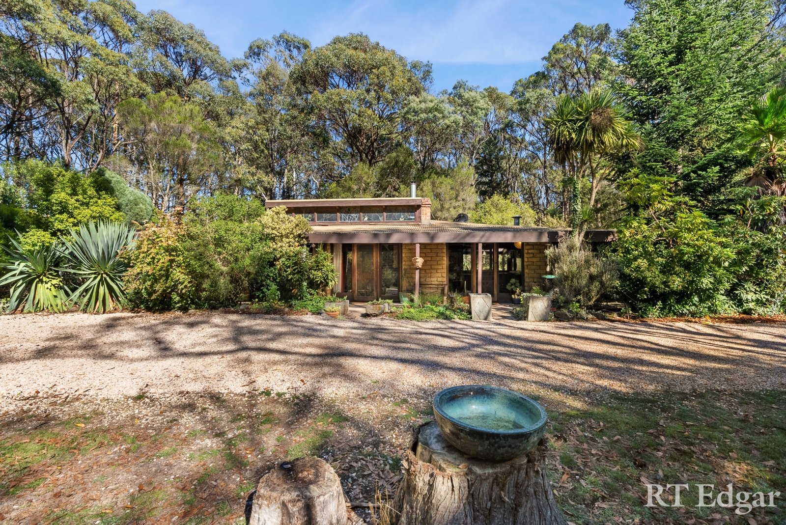 Real Estate and Property in 169 Walkers Road, Woodend, VIC