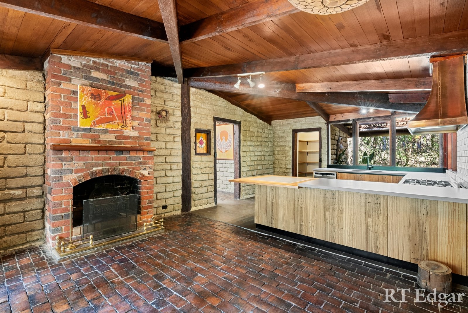 Real Estate and Property in 169 Walkers Road, Woodend, VIC