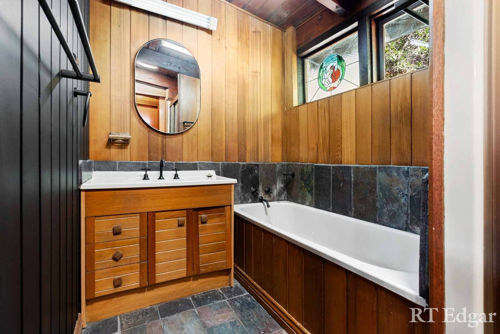 Real Estate and Property in 169 Walkers Road, Woodend, VIC