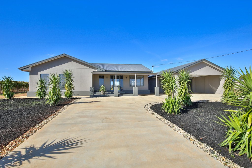 169 White Cliff Avenue MILDURA 1