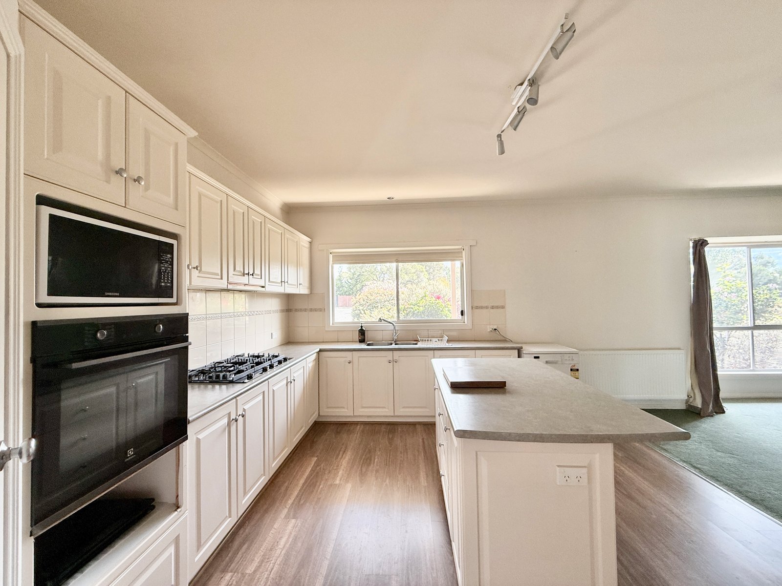 Gallery: 169 Yverdon Drive