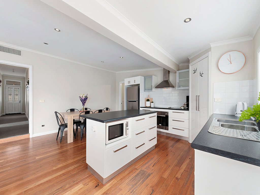 1690 Midland Highway BAGDAD 6