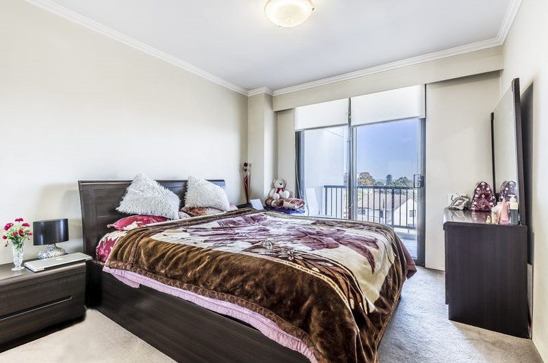 169/323 Forest Rd  HURSTVILLE 3