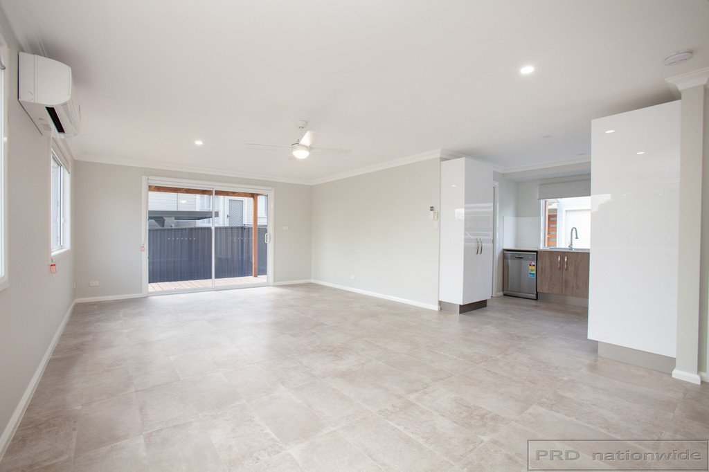 16a Addison Street BERESFIELD 4