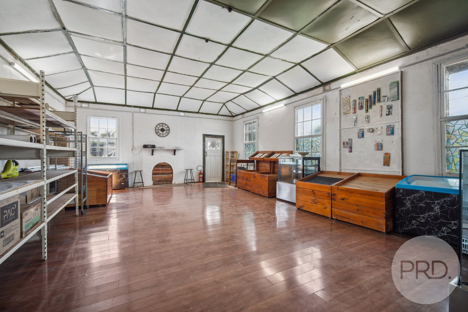 16A Anna Street URANA 17