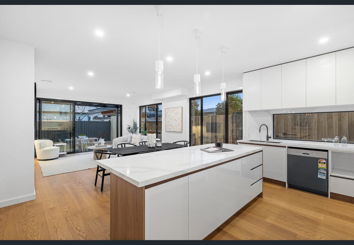 Gallery: 16A Derham Street