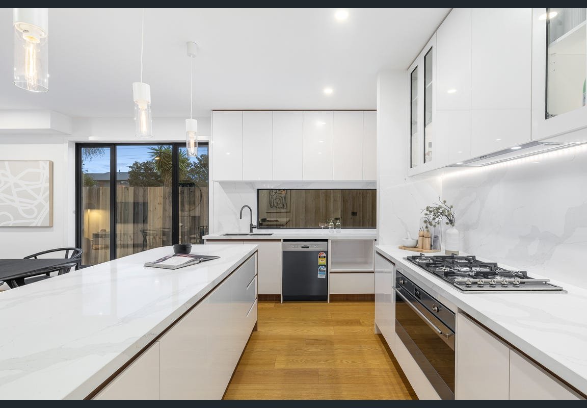 Gallery: 16A Derham Street