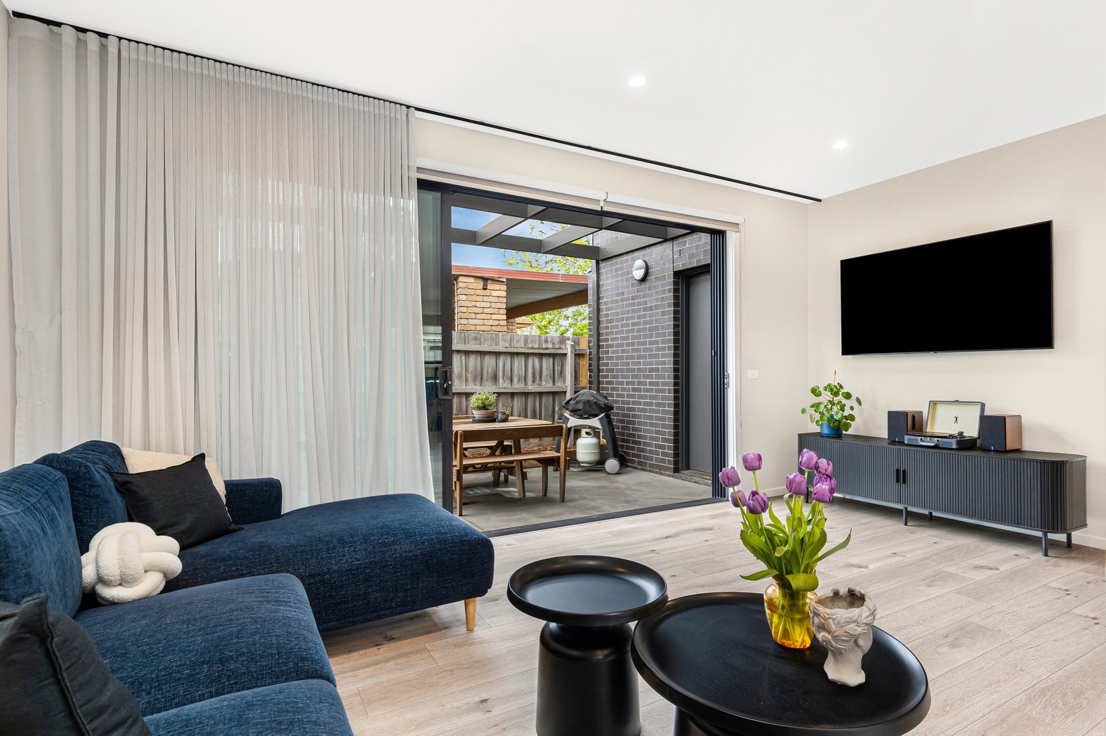 Gallery: 16A East Road