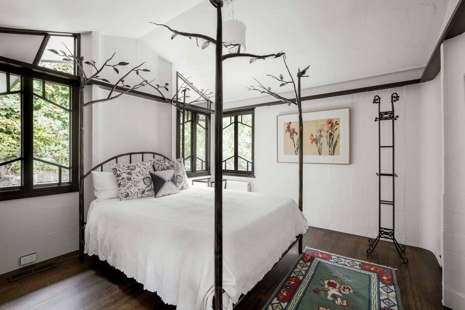 16A Glyndebourne Avenue, Toorak, 3142