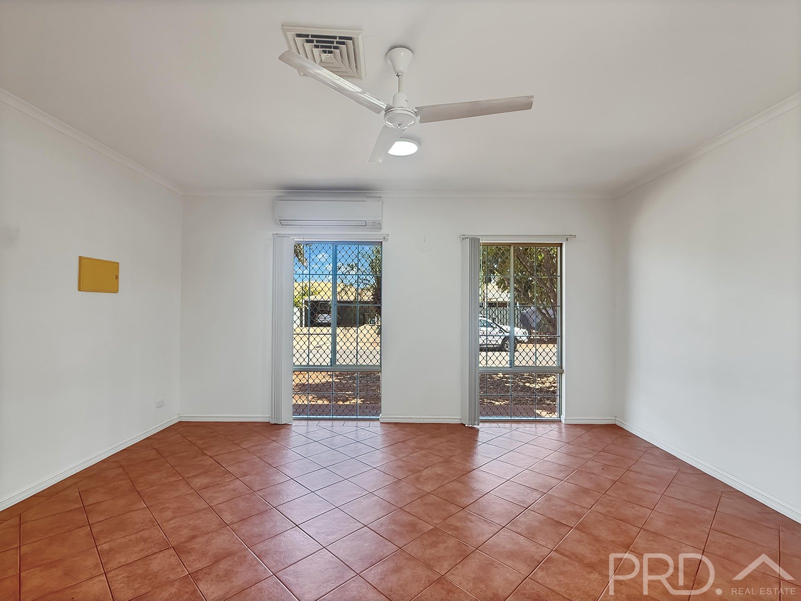 16A Haddon Way NICKOL 8