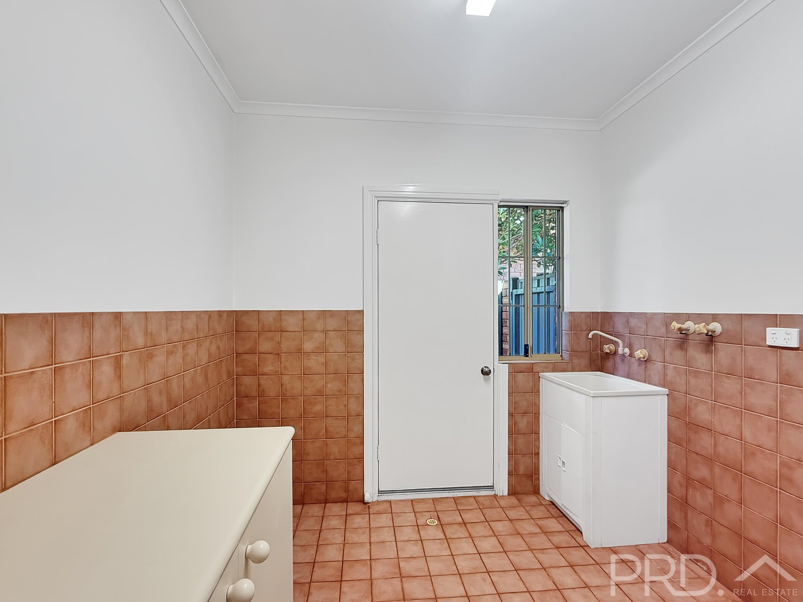 16A Haddon Way NICKOL 13