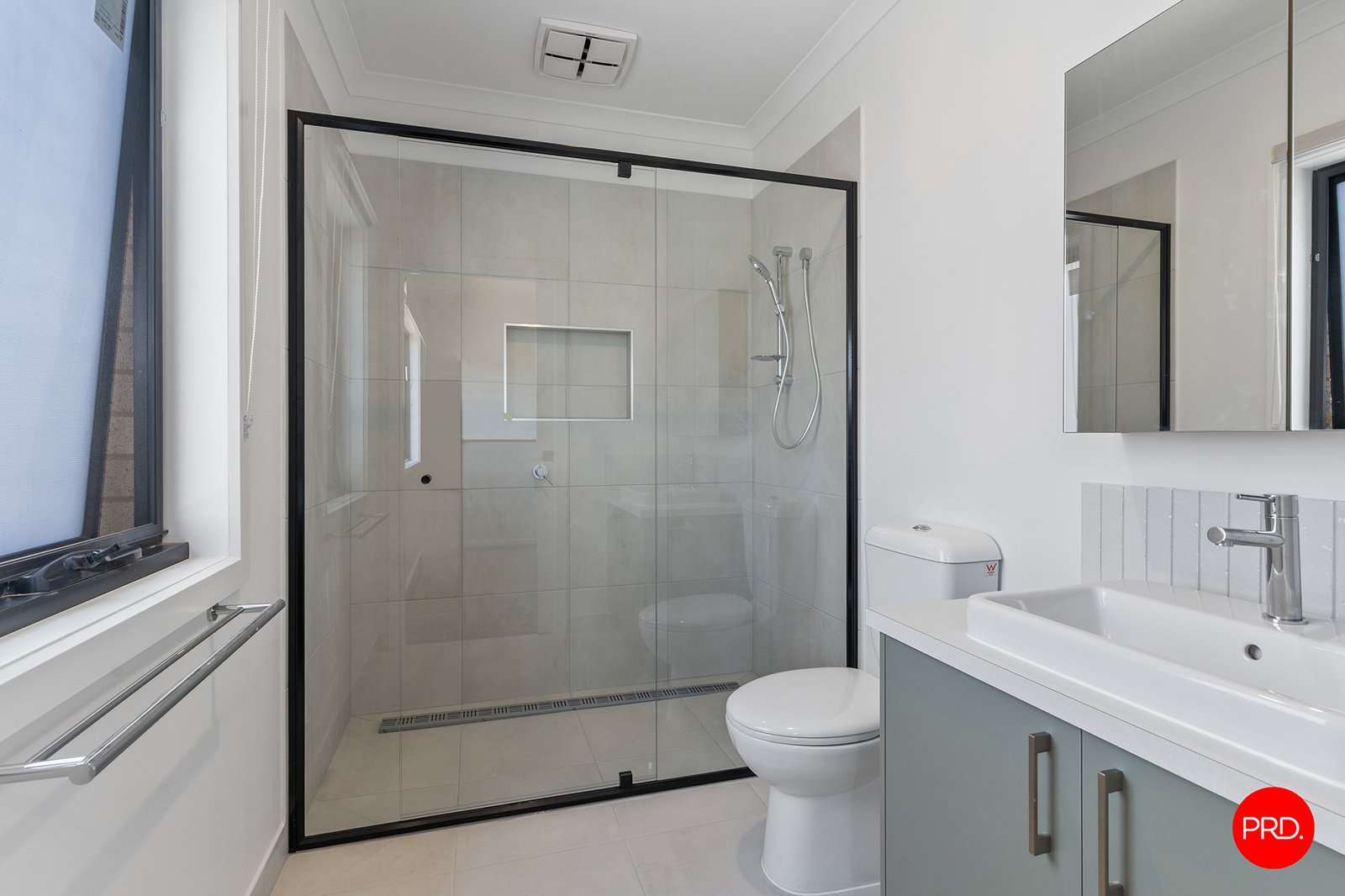 16A Hammer Street FLORA HILL 8