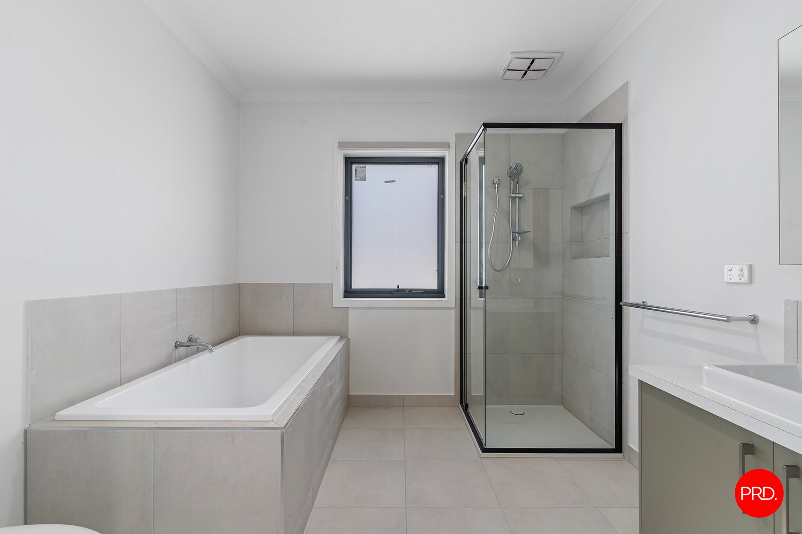 16A Hammer Street FLORA HILL 11