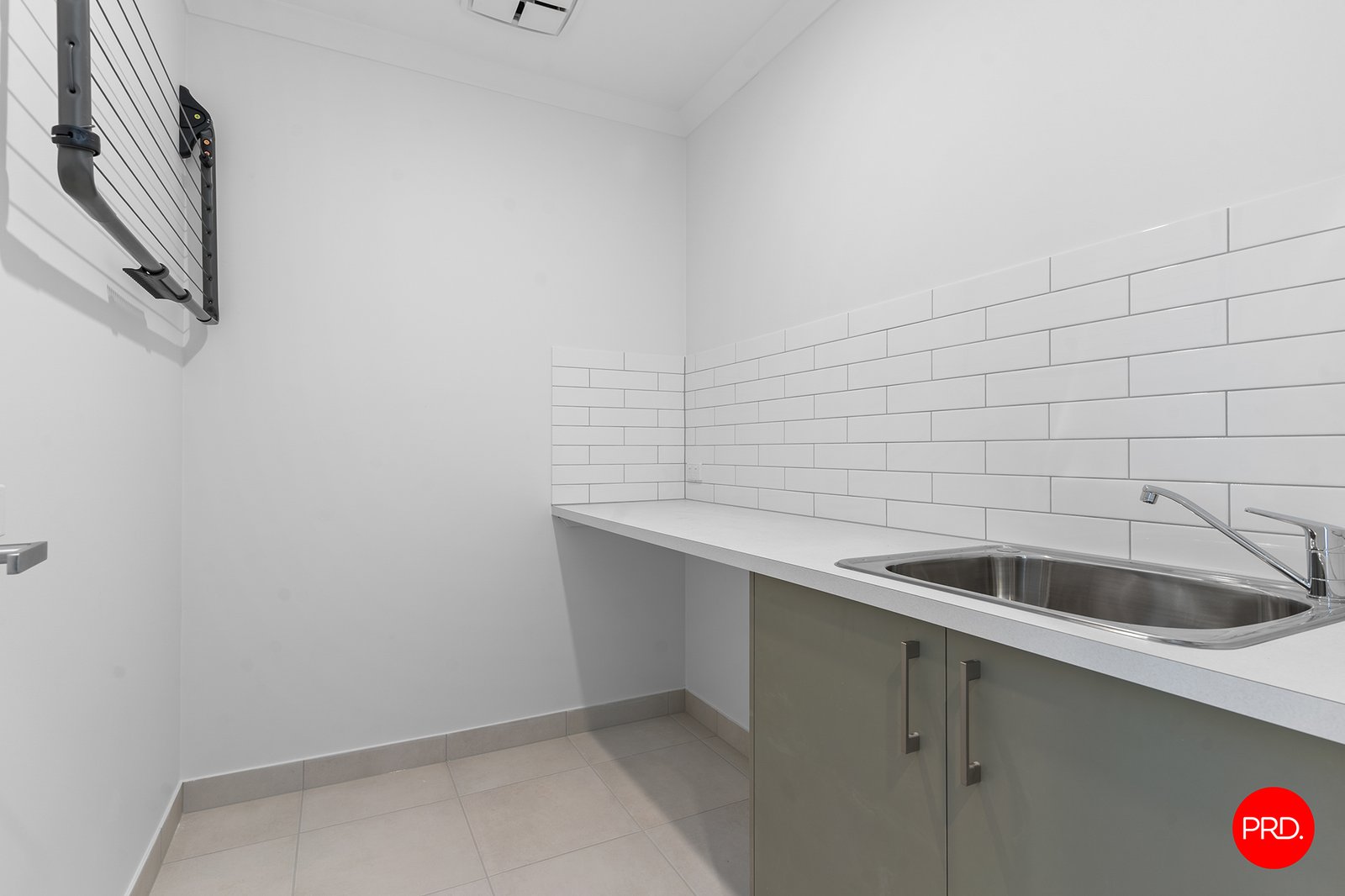 16A Hammer Street FLORA HILL 12