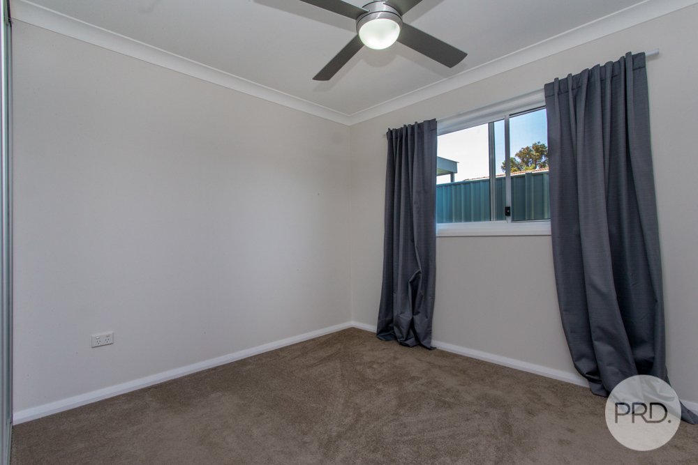 16A Henry Lawson Avenue WERRINGTON COUNTY 5
