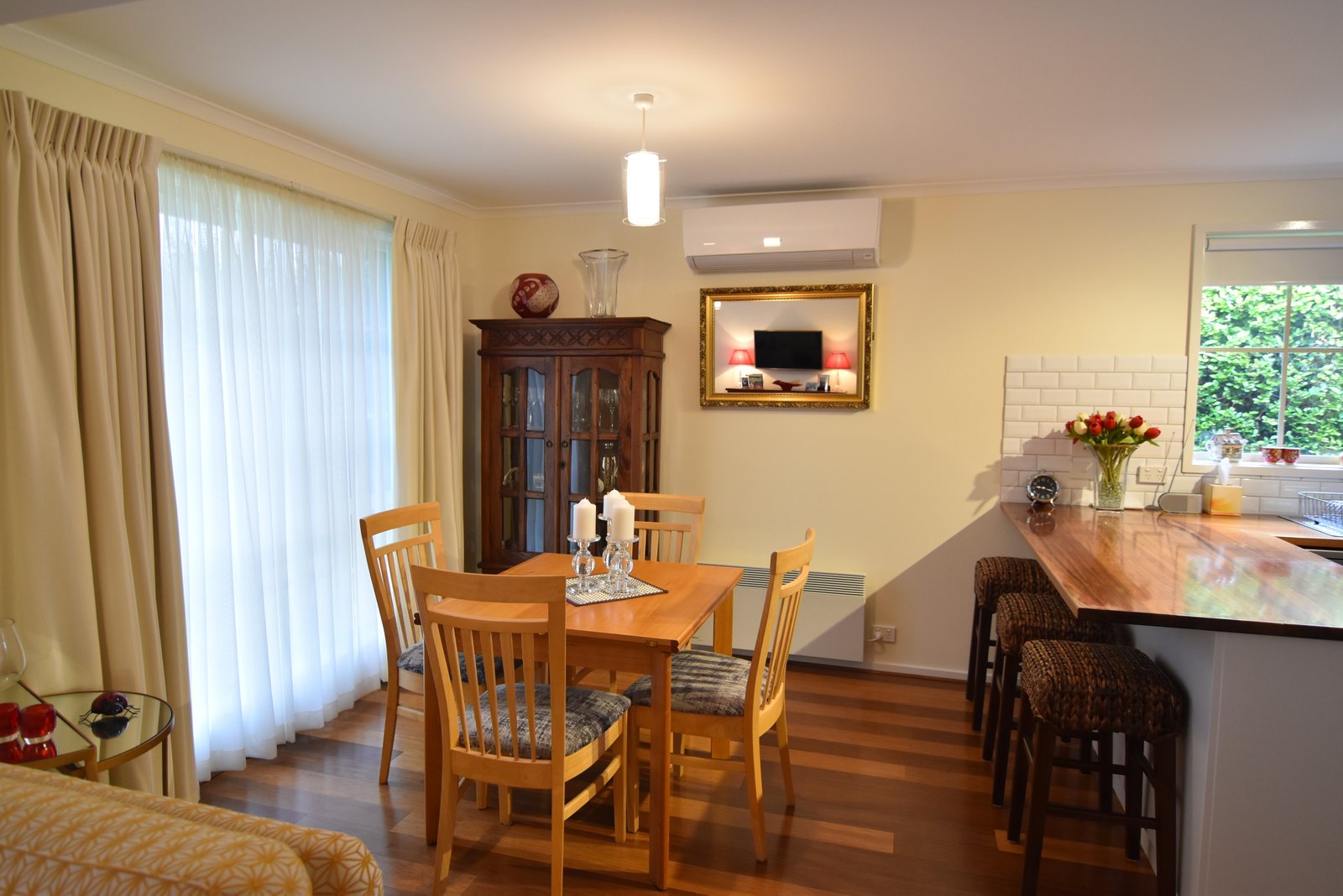 Gallery: 1/6a Huntingdon Street